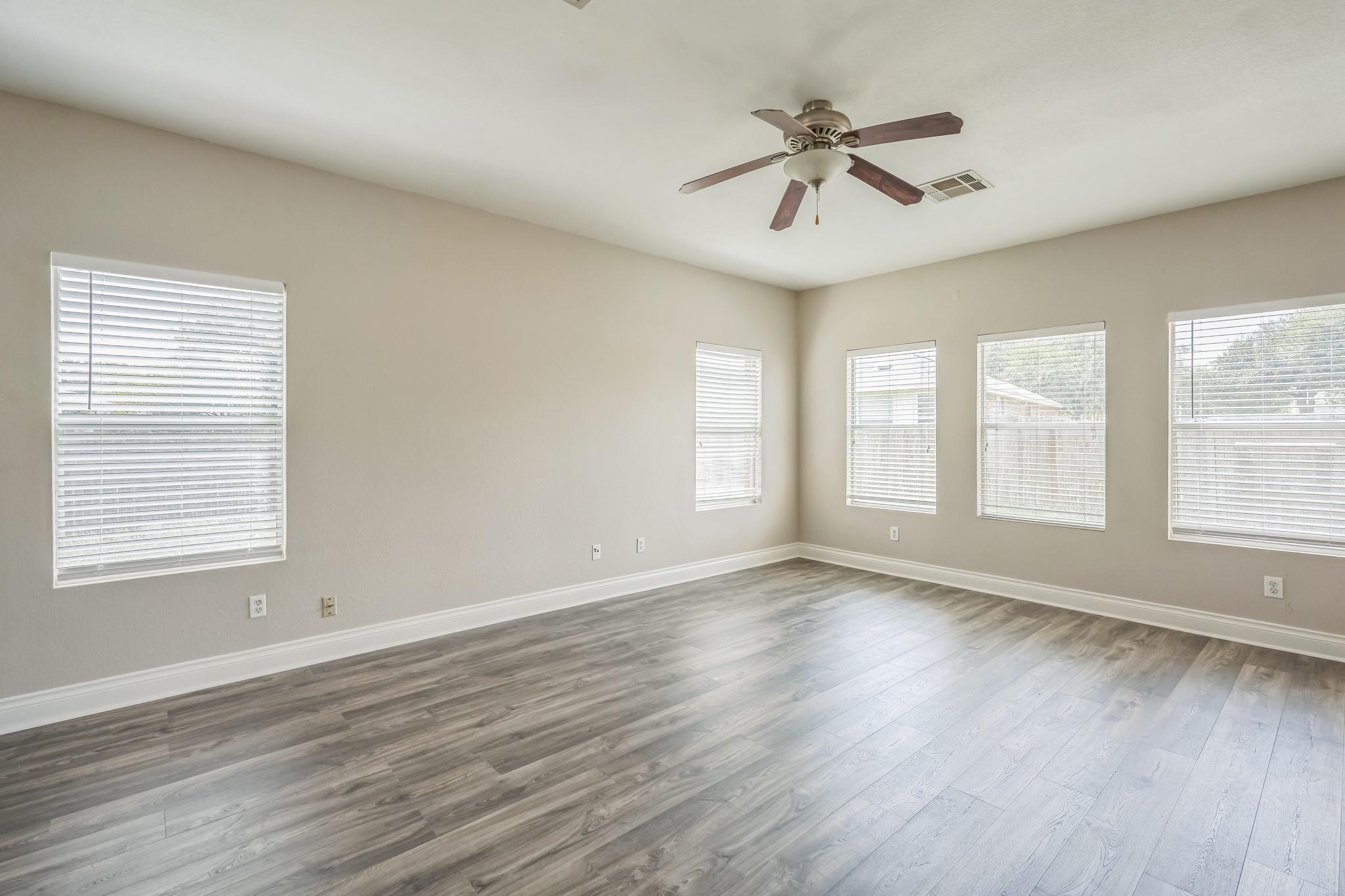 103 Oakland Cv, Leander, TX 78641