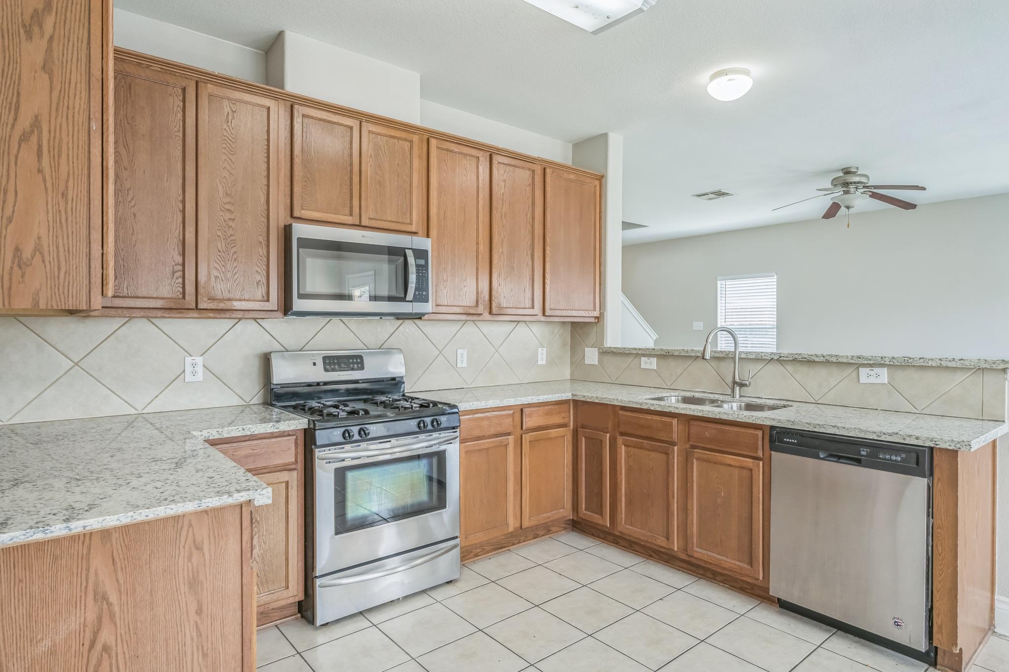 103 Oakland Cv, Leander, TX 78641