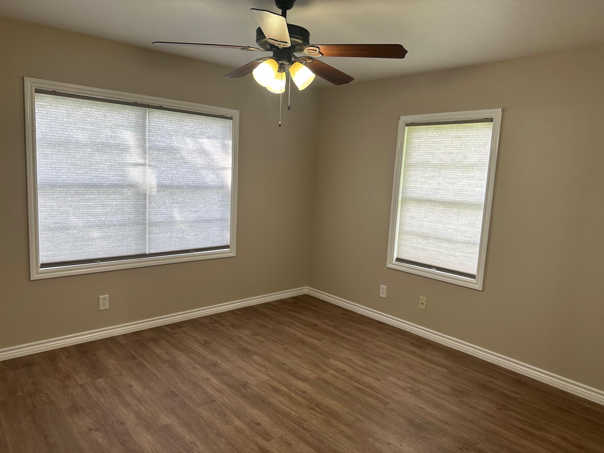 719 Eckel St, La Grange, TX 78945