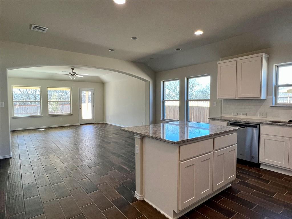 129 Blue Oak Blvd, San Marcos, TX 78666