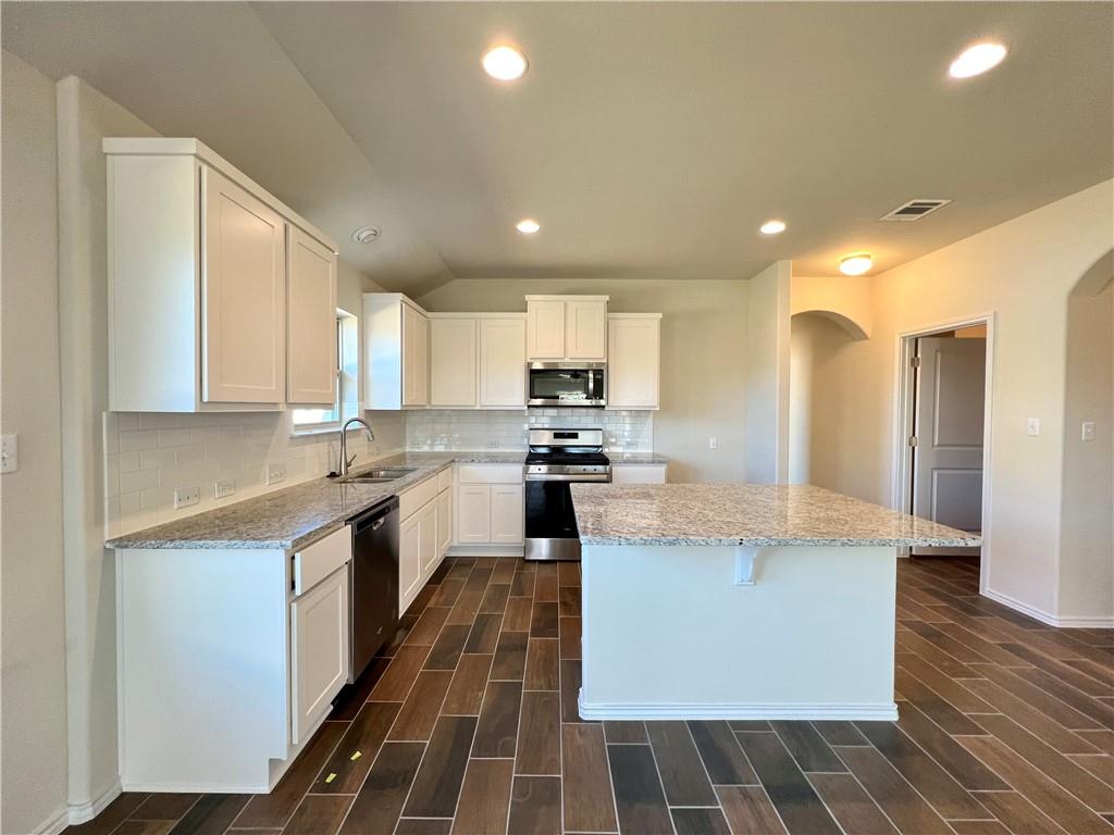 129 Blue Oak Blvd, San Marcos, TX 78666