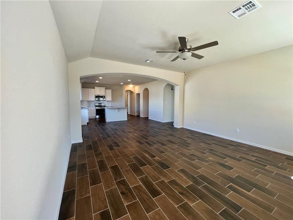 129 Blue Oak Blvd, San Marcos, TX 78666