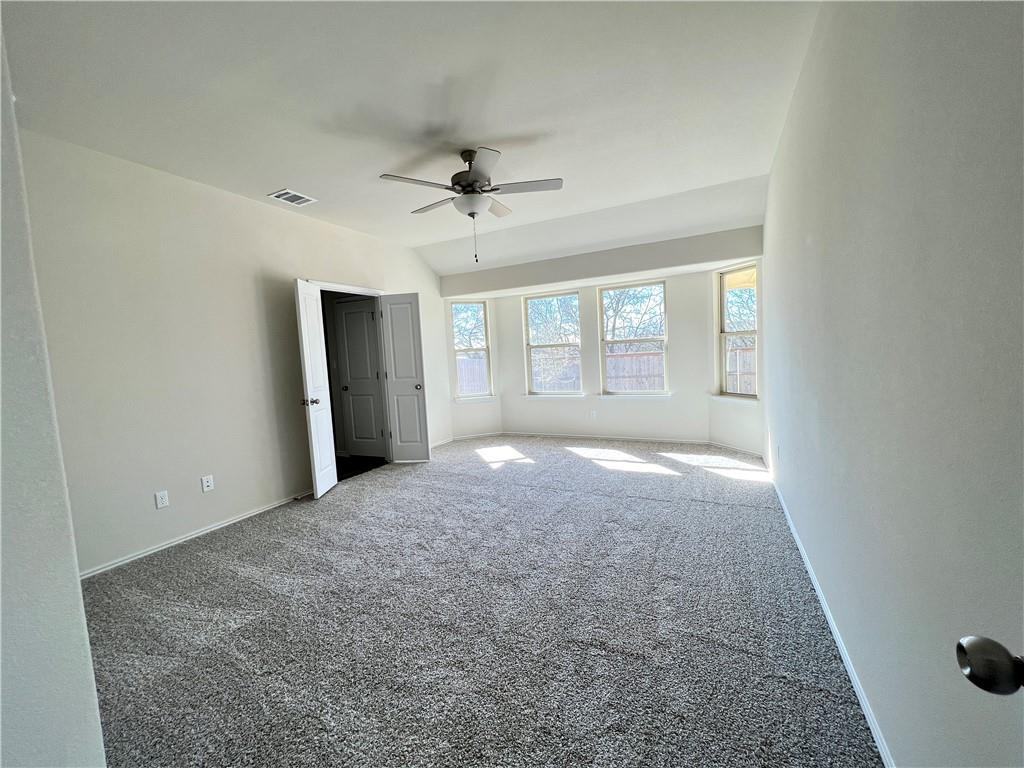 129 Blue Oak Blvd, San Marcos, TX 78666