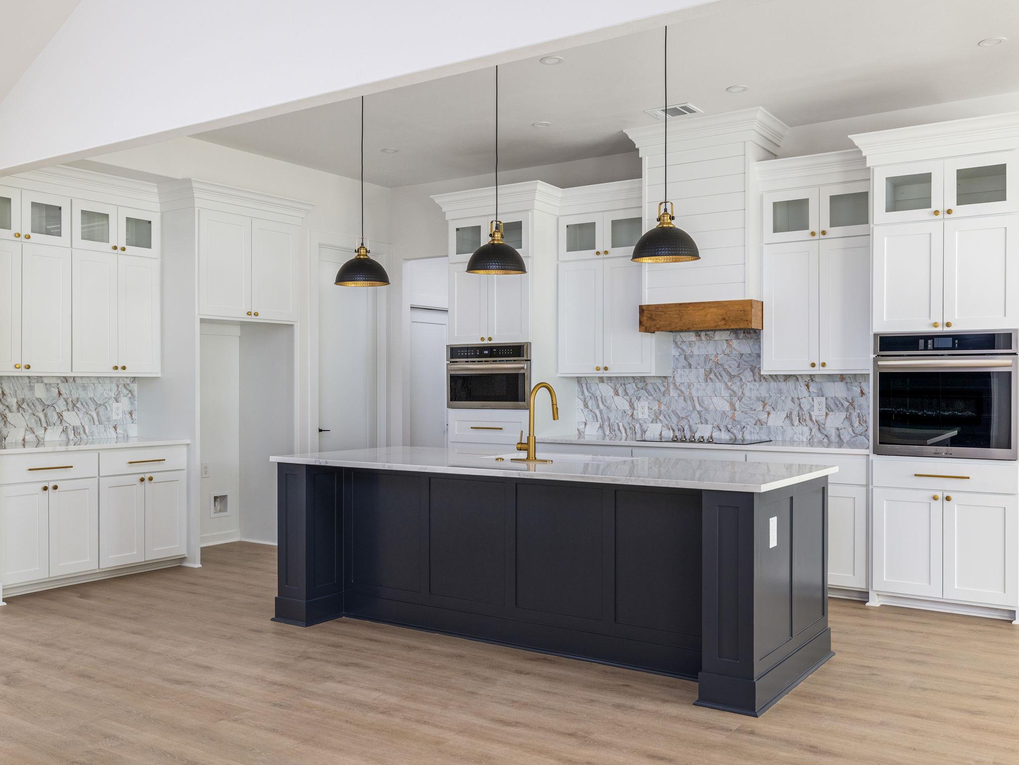 20 County Rd 456, Coupland, TX 78615