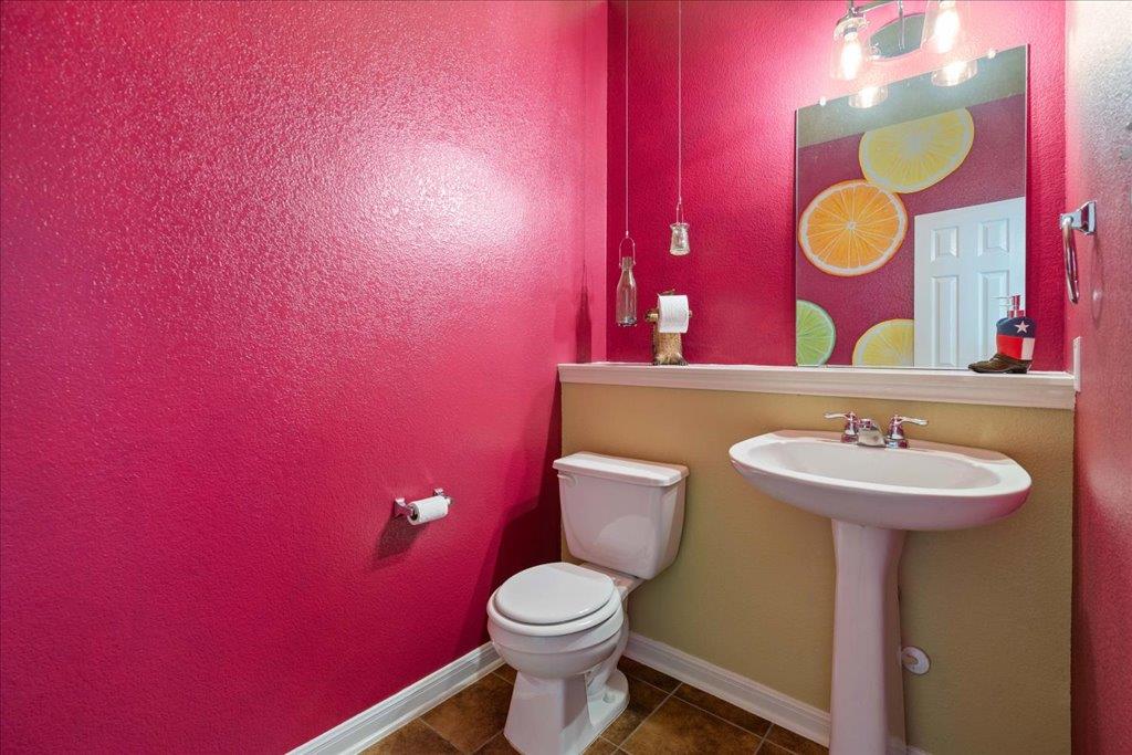 216 Lillie Robyn Ln, Buda, TX 78610
