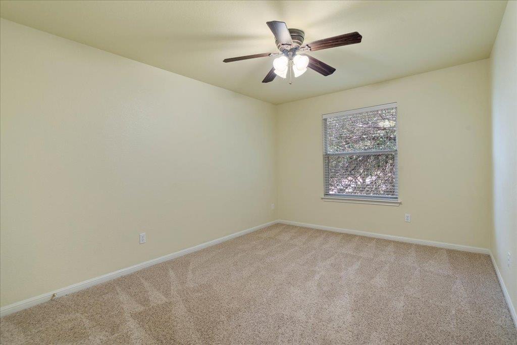 216 Lillie Robyn Ln, Buda, TX 78610