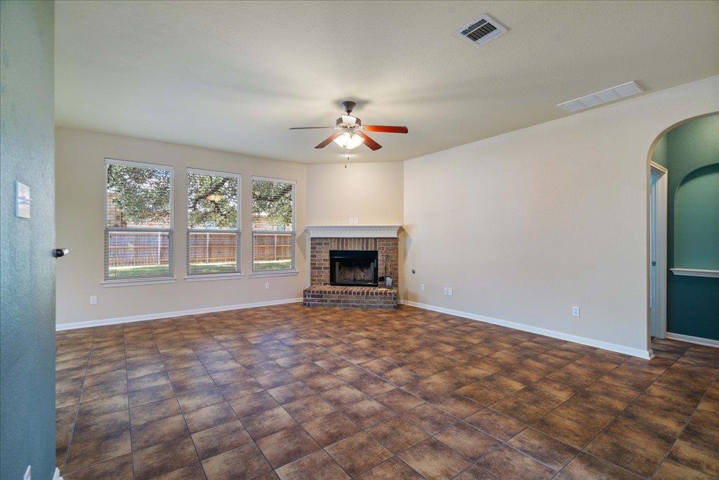 216 Lillie Robyn Ln, Buda, TX 78610