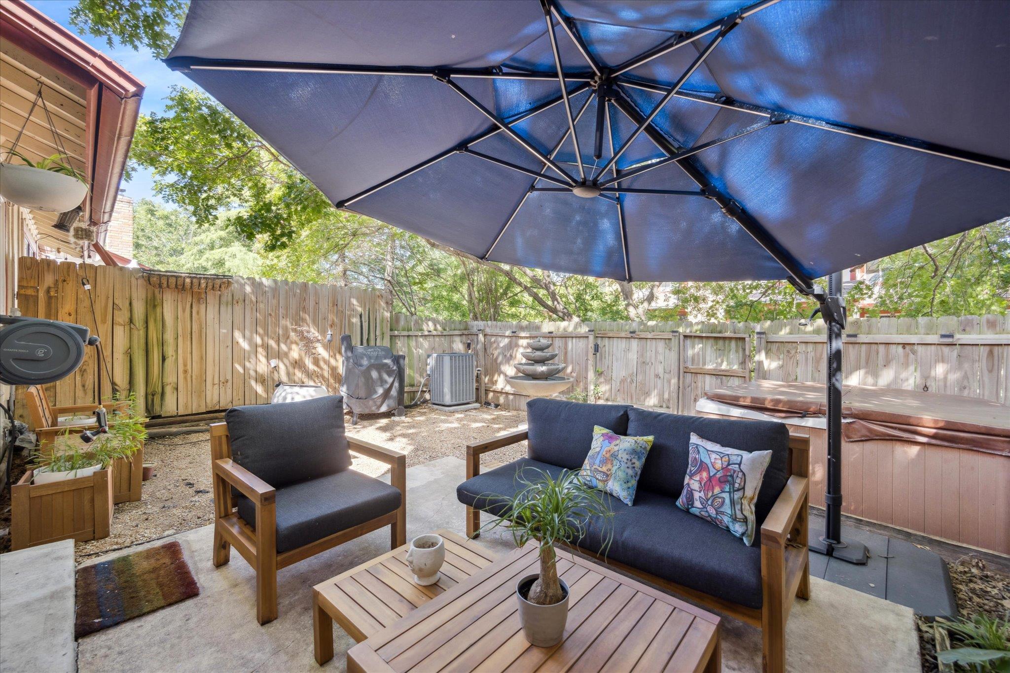 8906 Parkfield Dr # C, Austin, TX 78758