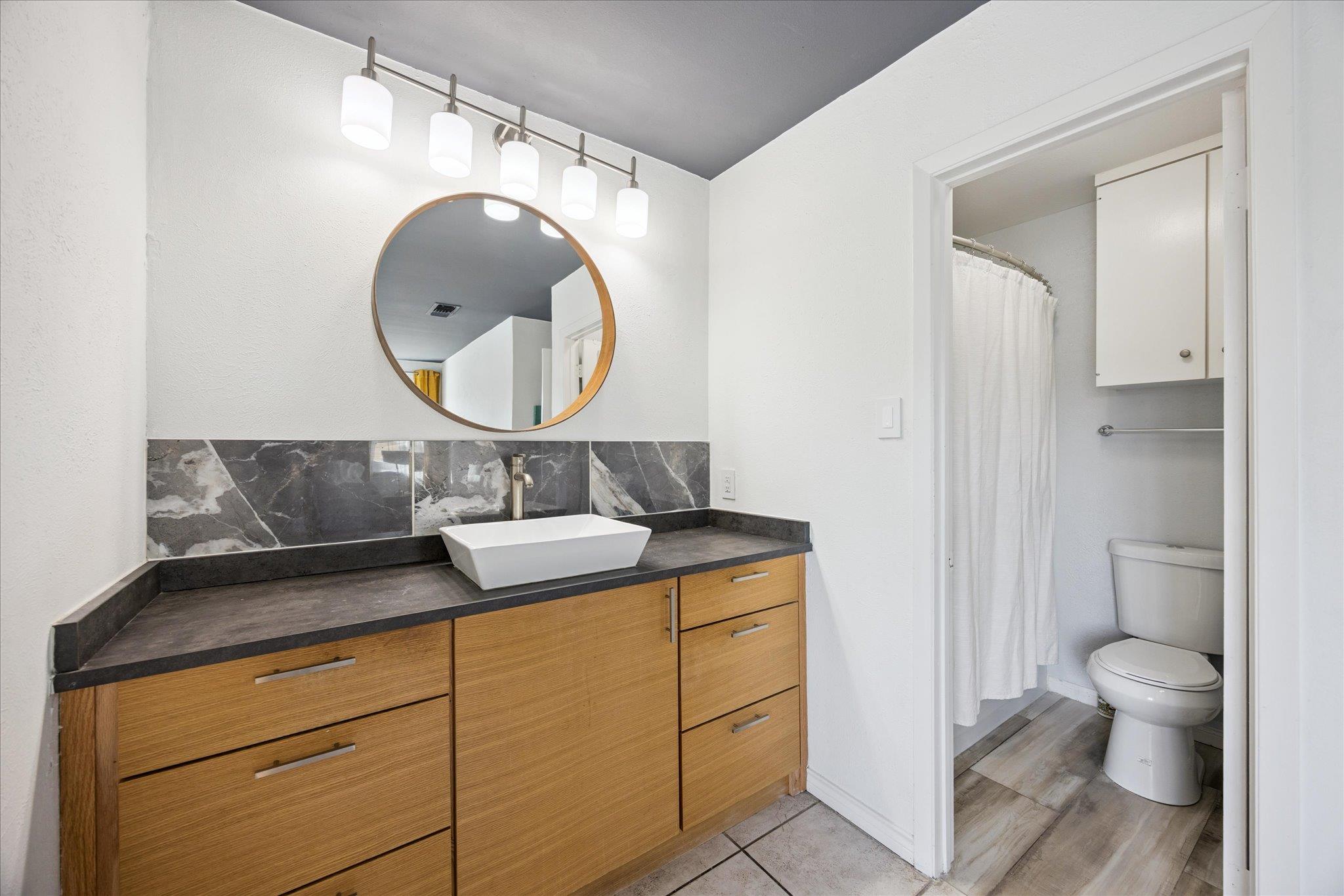 8906 Parkfield Dr # C, Austin, TX 78758