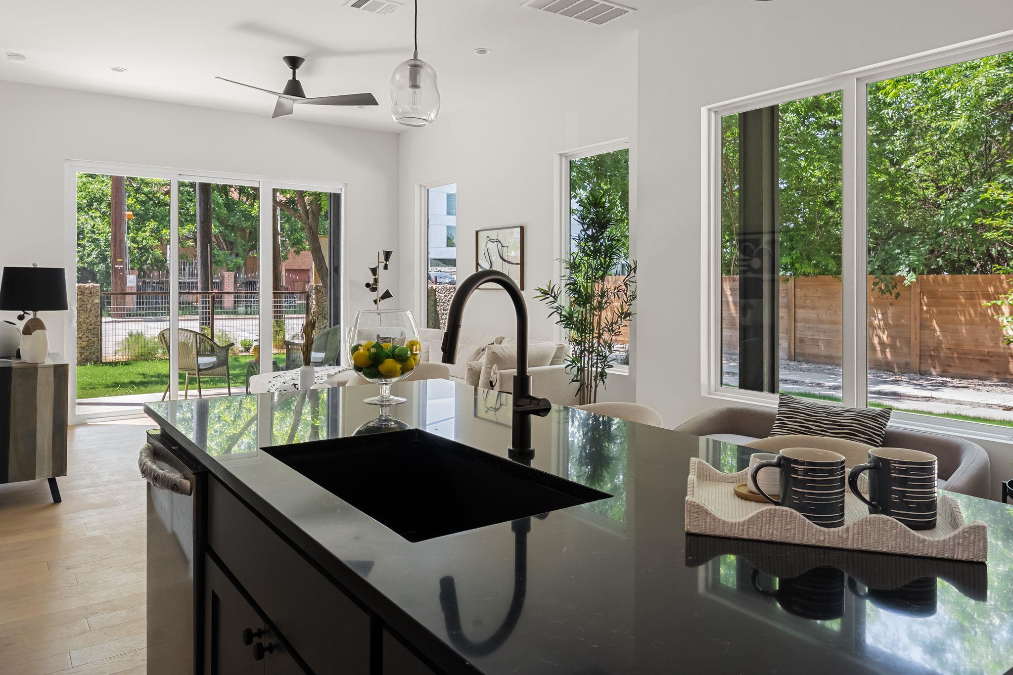 517 Tillery St # 1, Austin, TX 78702