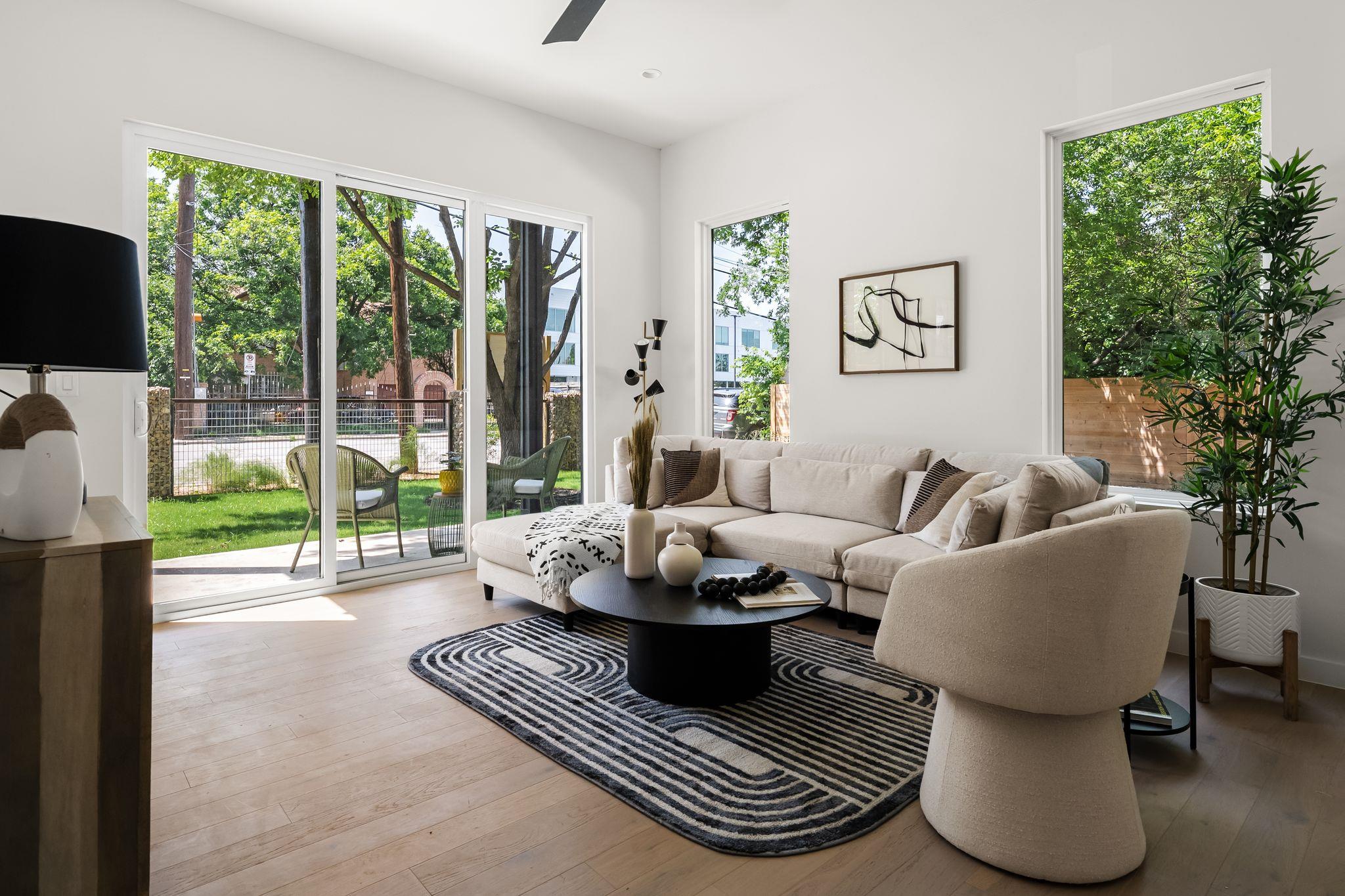 517 Tillery St # 1, Austin, TX 78702