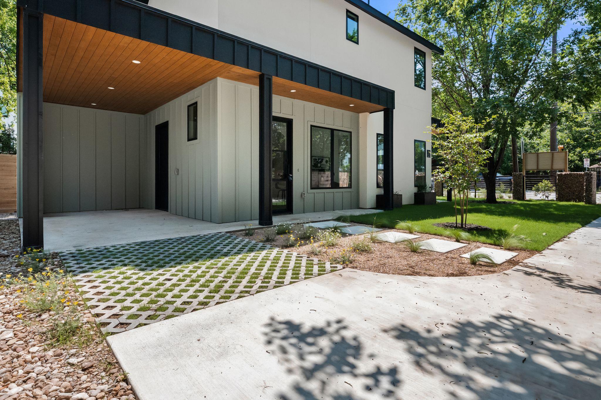517 Tillery St # 1, Austin, TX 78702