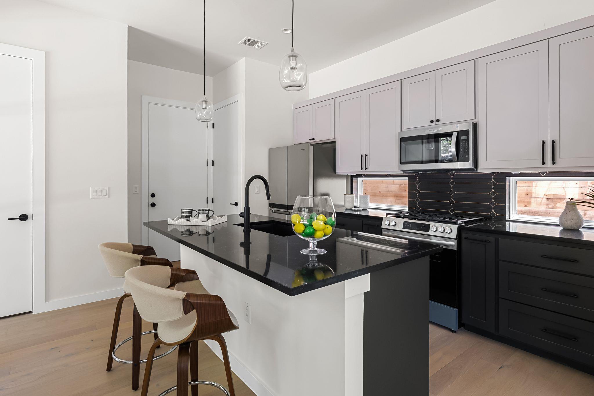 517 Tillery St # 1, Austin, TX 78702