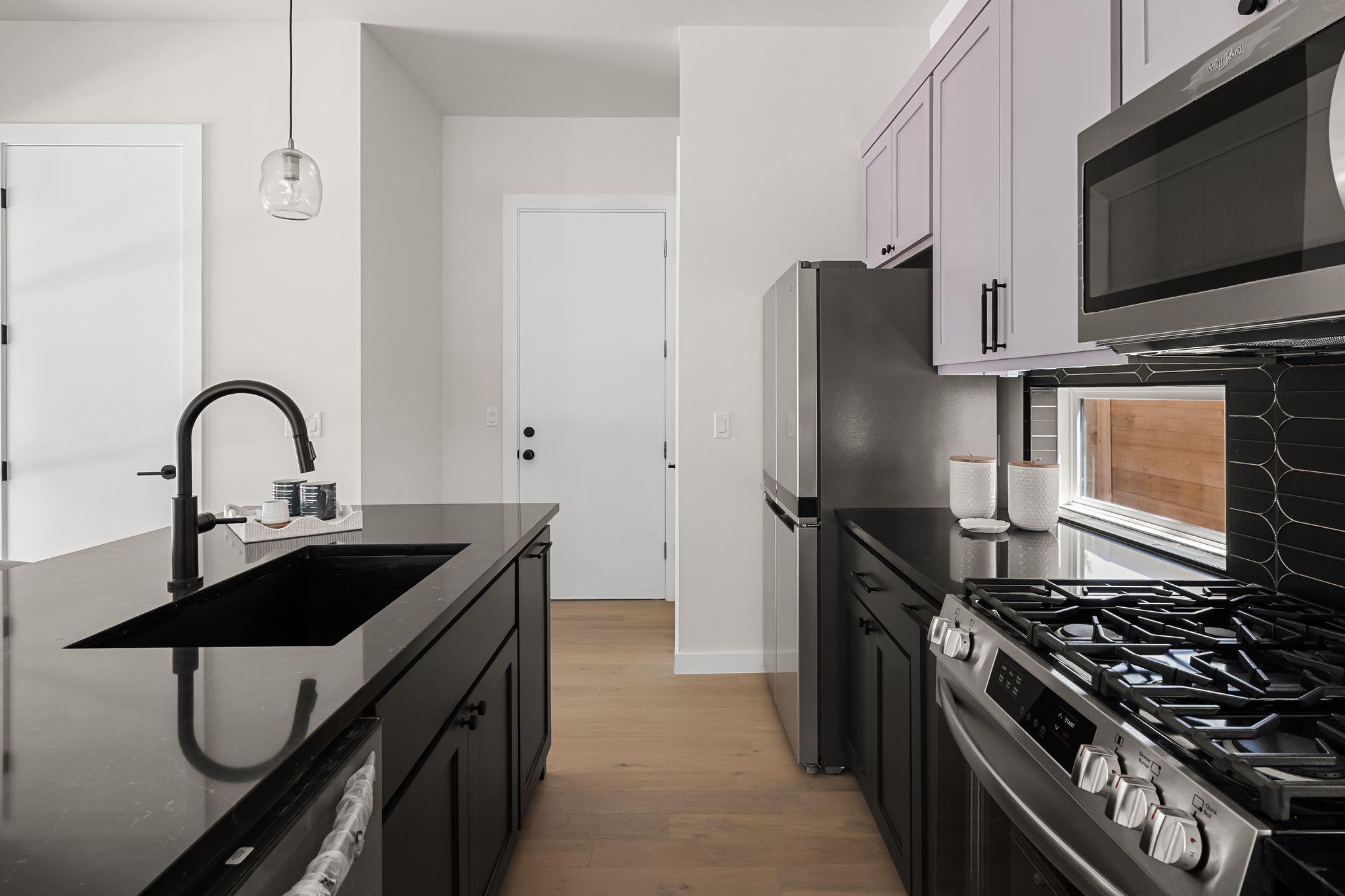 517 Tillery St # 1, Austin, TX 78702