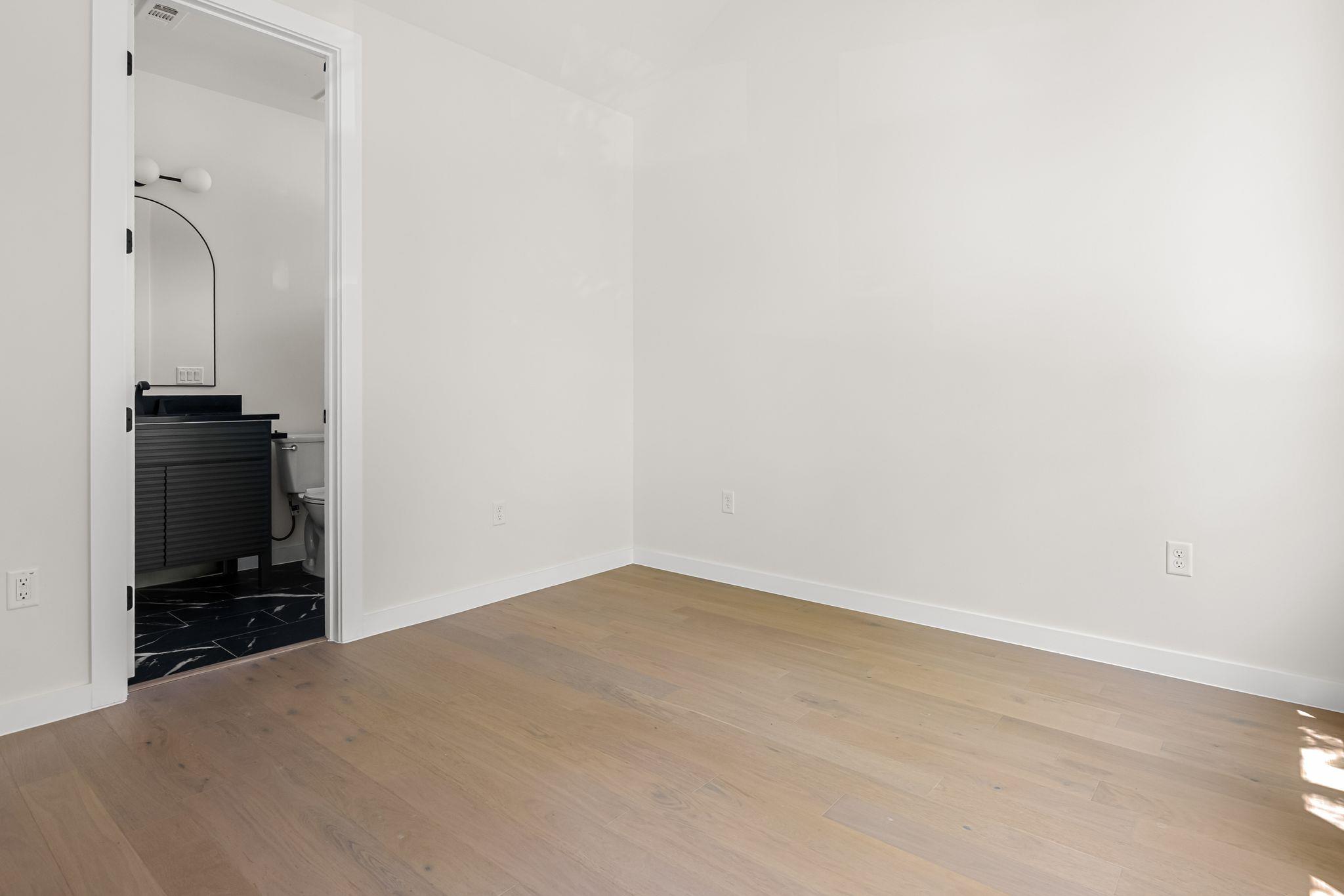 517 Tillery St # 1, Austin, TX 78702
