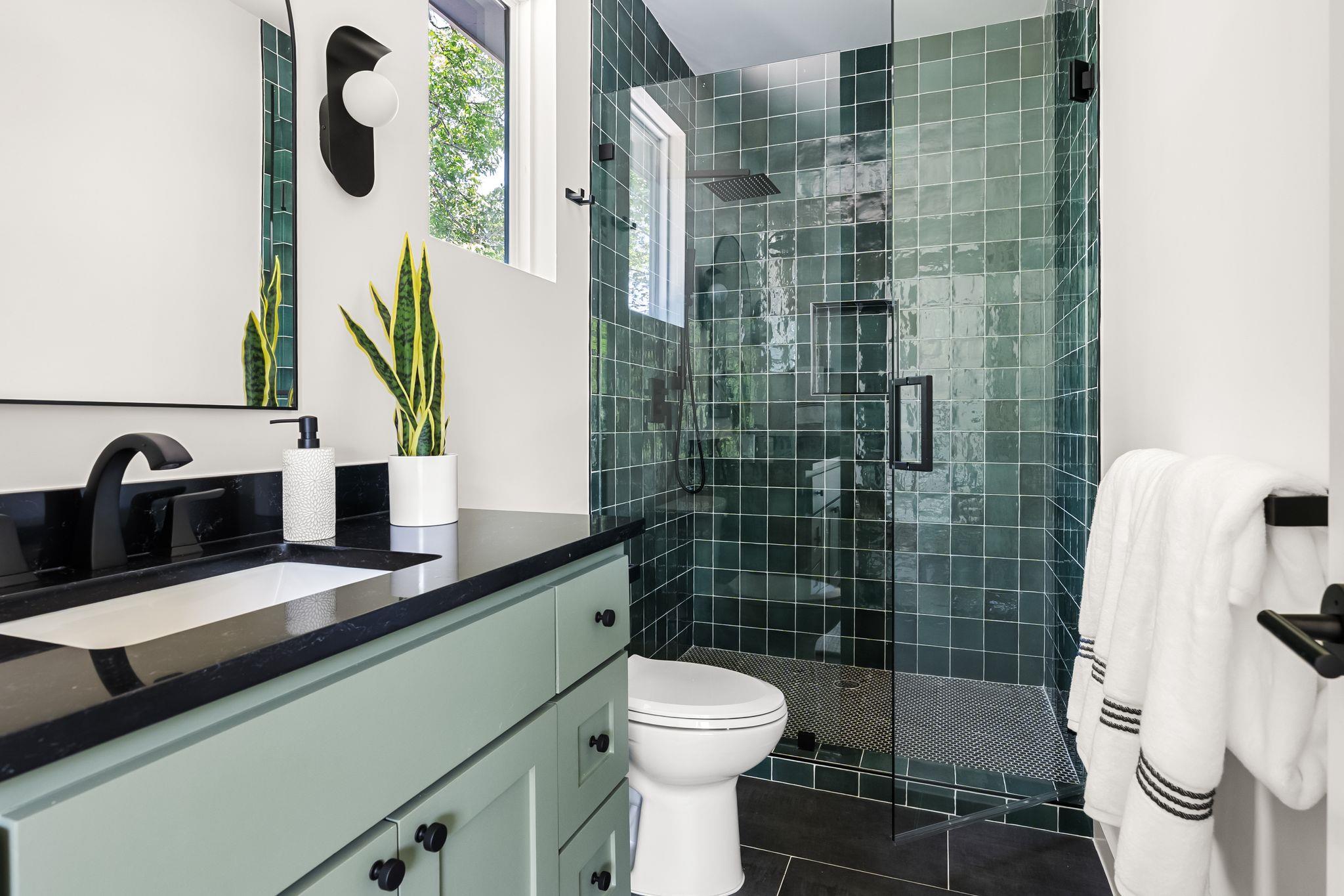 517 Tillery St # 1, Austin, TX 78702