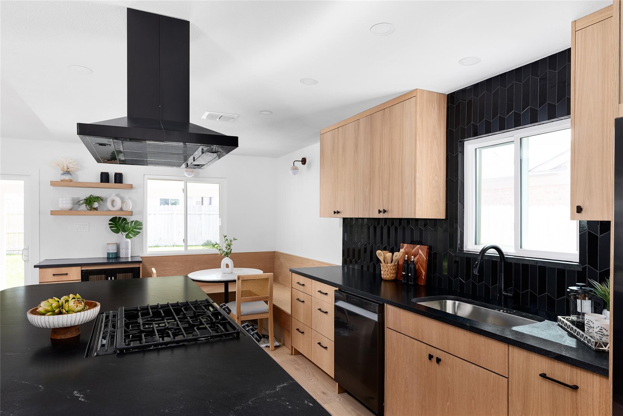 11707 Wiginton Dr, Austin, TX 78758