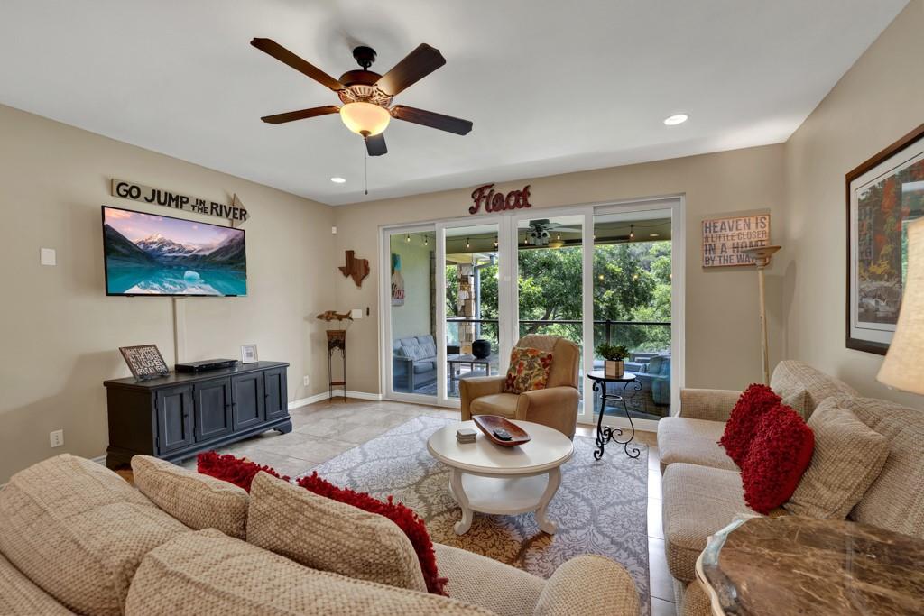 540 River Run # 305, New Braunfels, TX 78132