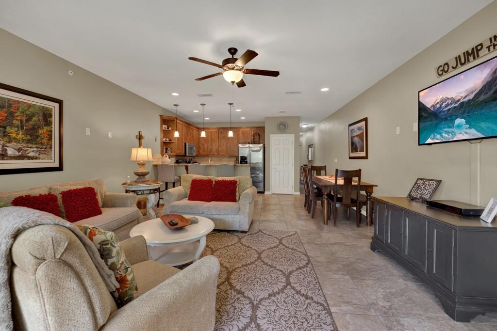 540 River Run # 305, New Braunfels, TX 78132