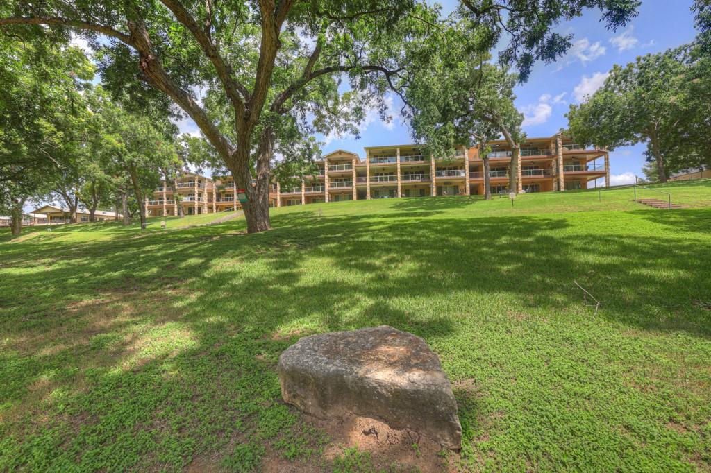 540 River Run # 305, New Braunfels, TX 78132