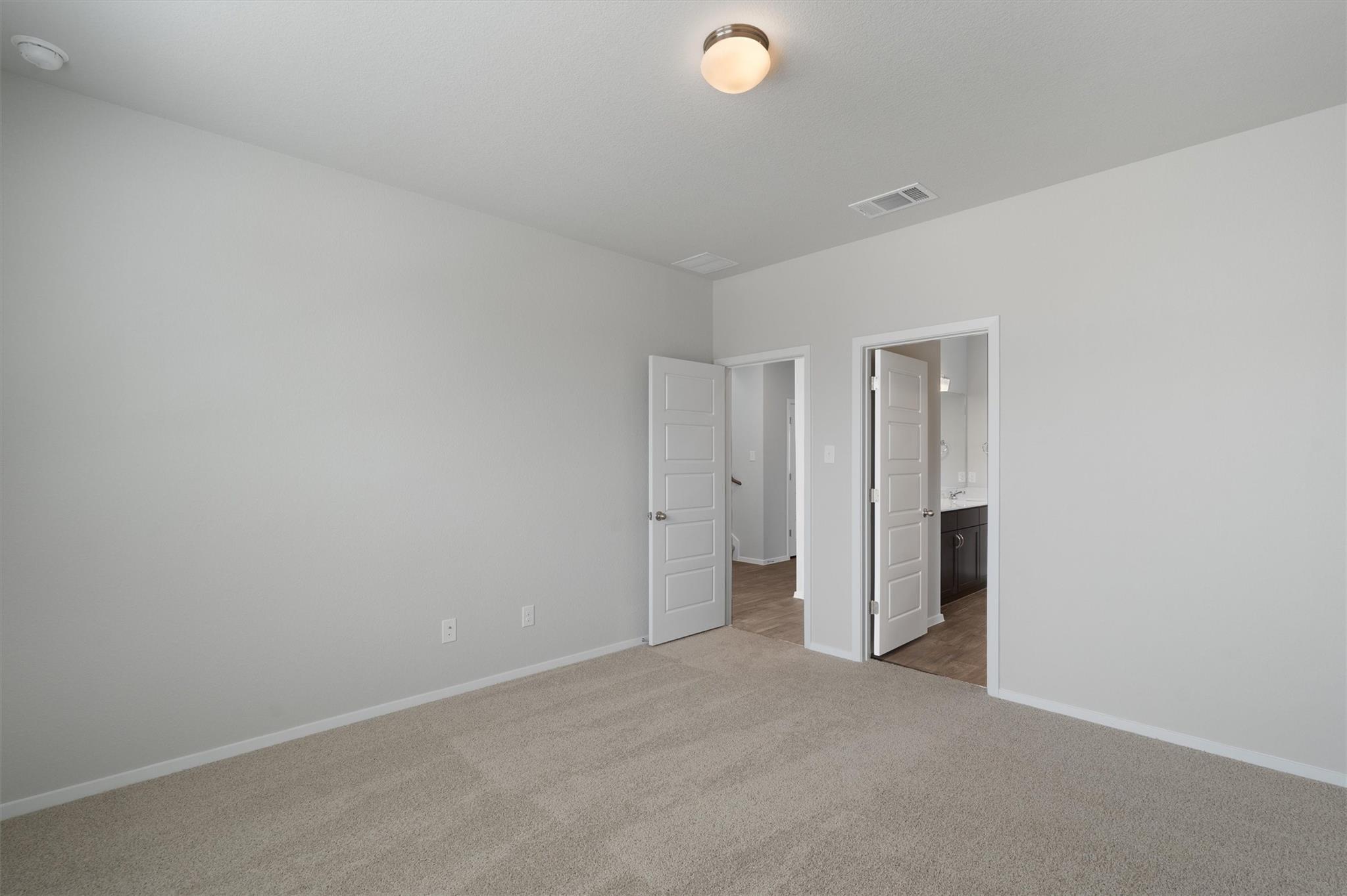 101 Keltic Dr, Kyle, TX 78640