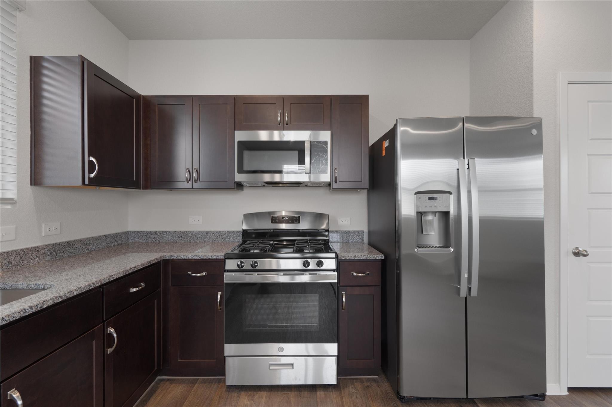 101 Keltic Dr, Kyle, TX 78640