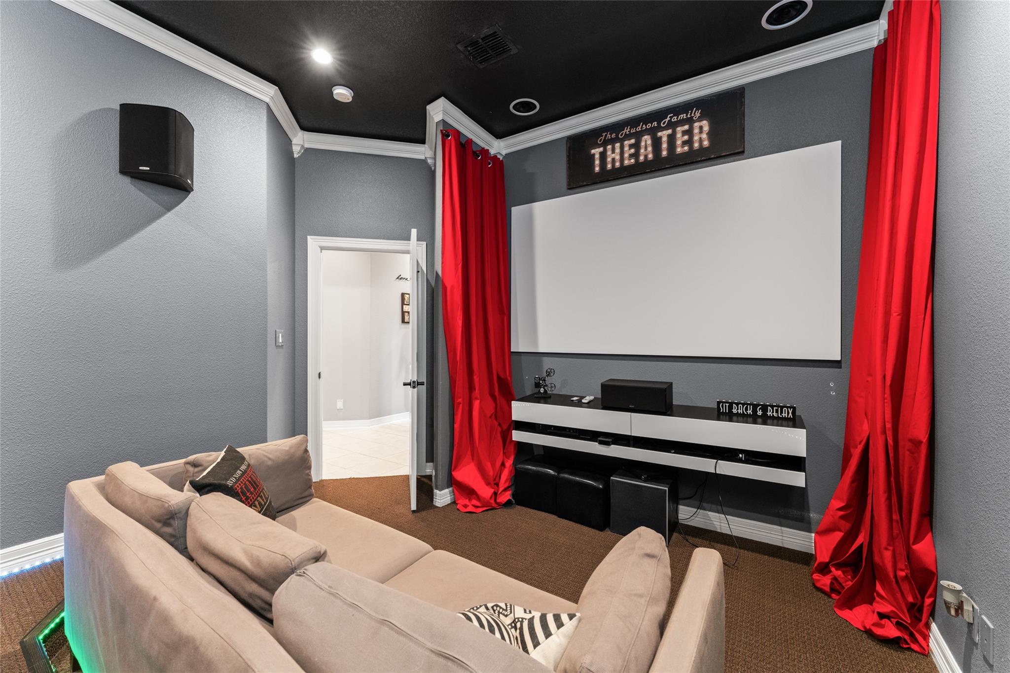 27906 Bogen Rd, New Braunfels, TX 78132