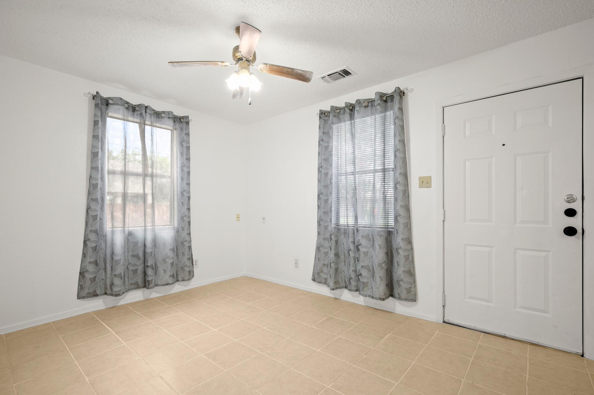 300 Provines Dr # B, Austin, TX 78753