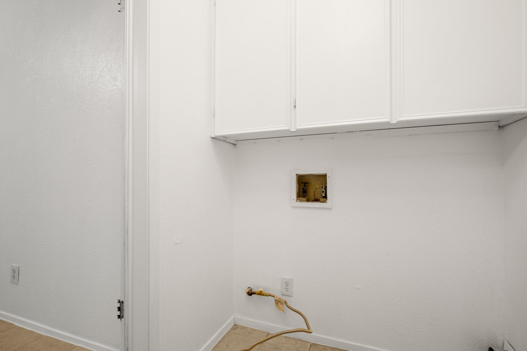 300 Provines Dr # B, Austin, TX 78753