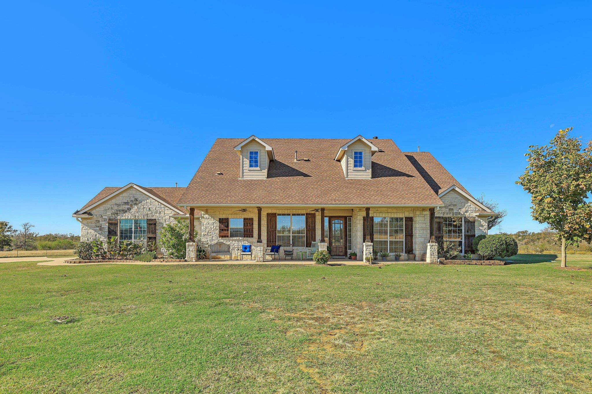 1525 FM 1704 Rd, Elgin, TX 78621