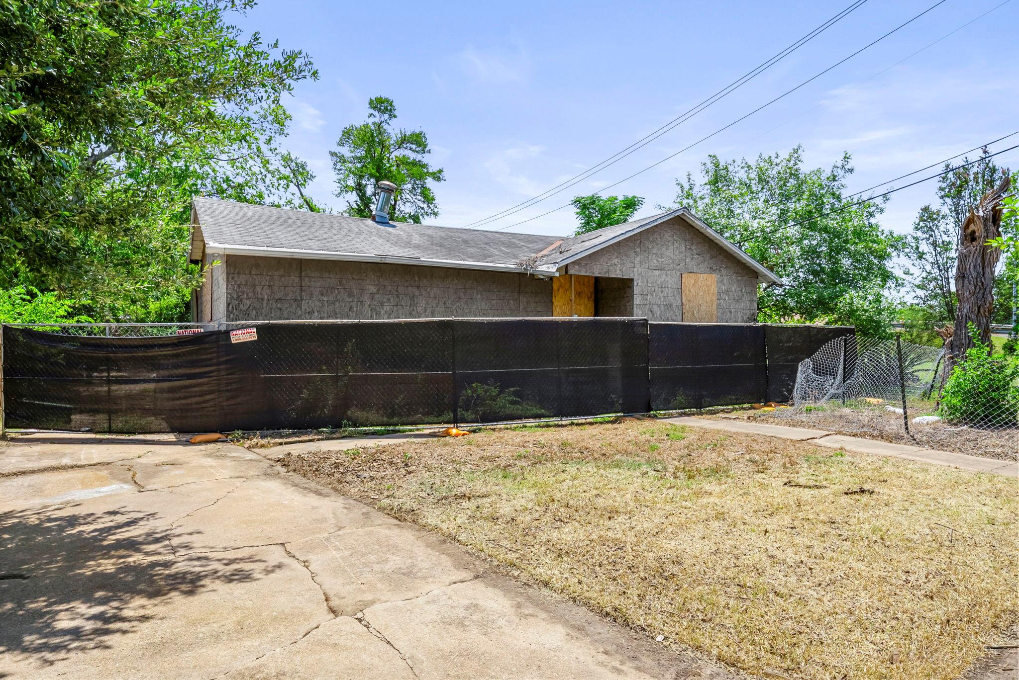 5103 Valley Oak Dr, Austin, TX 78731