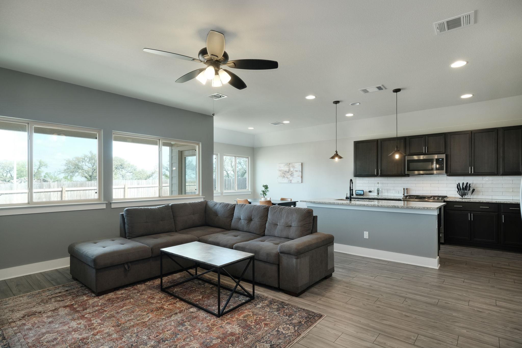 229 Finstown St, Hutto, TX 78634