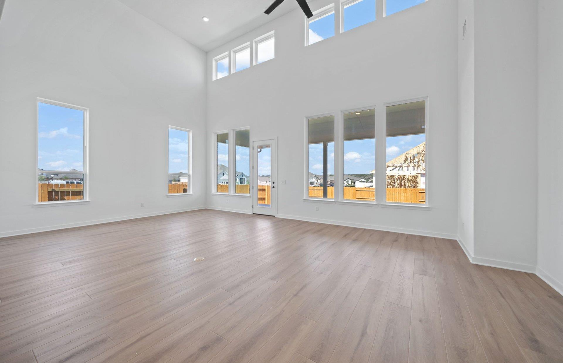 211 Blanco Flats Run, Kyle, TX 78640