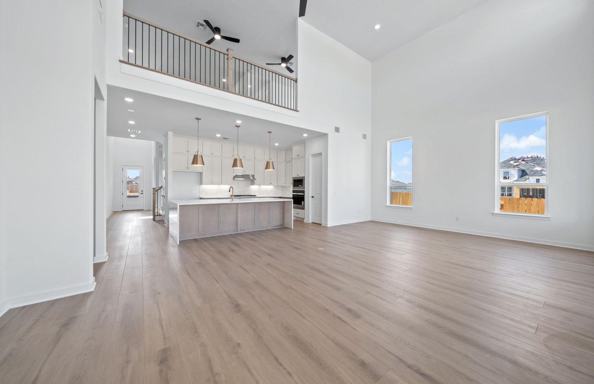 211 Blanco Flats Run, Kyle, TX 78640