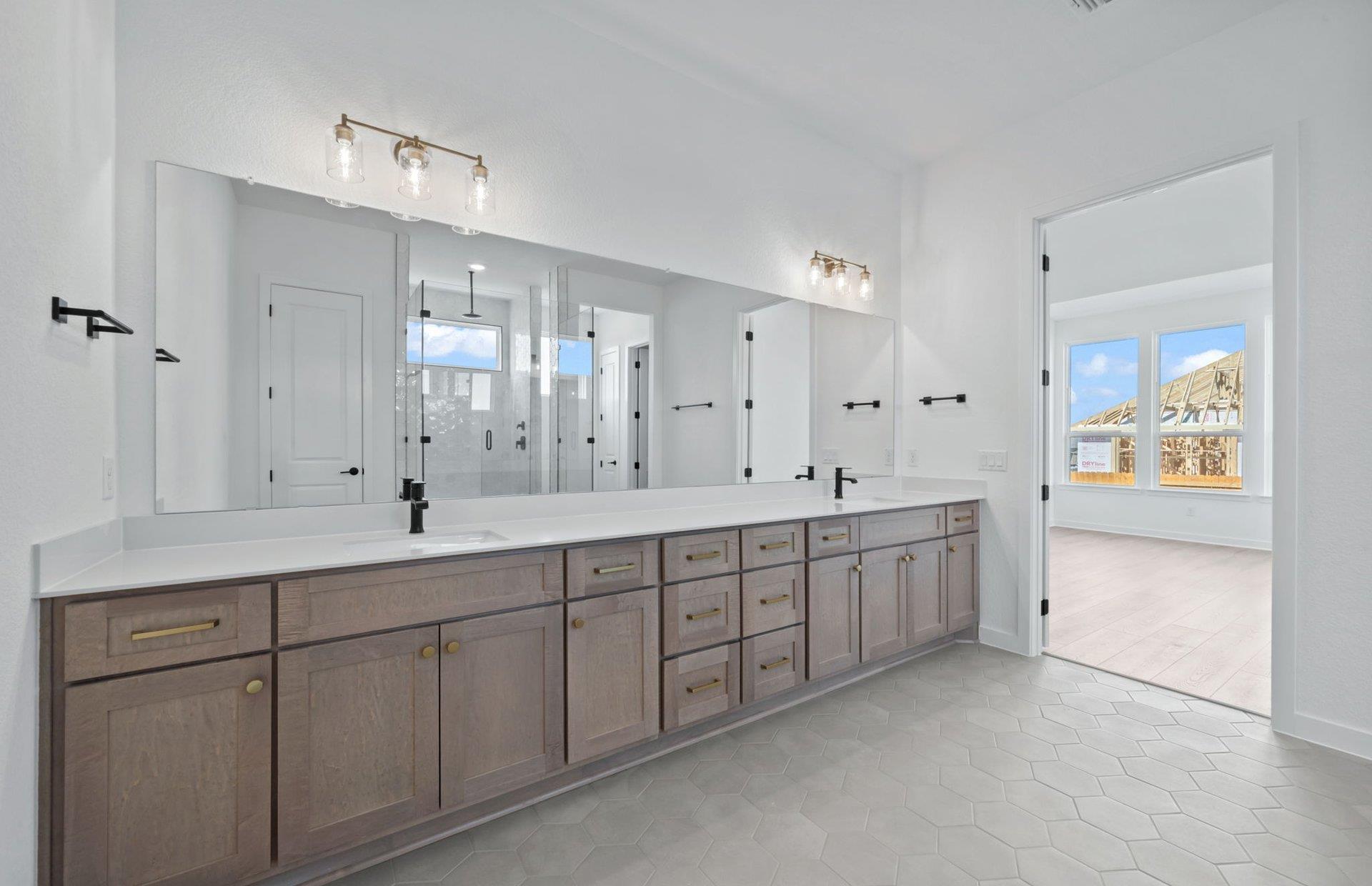 211 Blanco Flats Run, Kyle, TX 78640