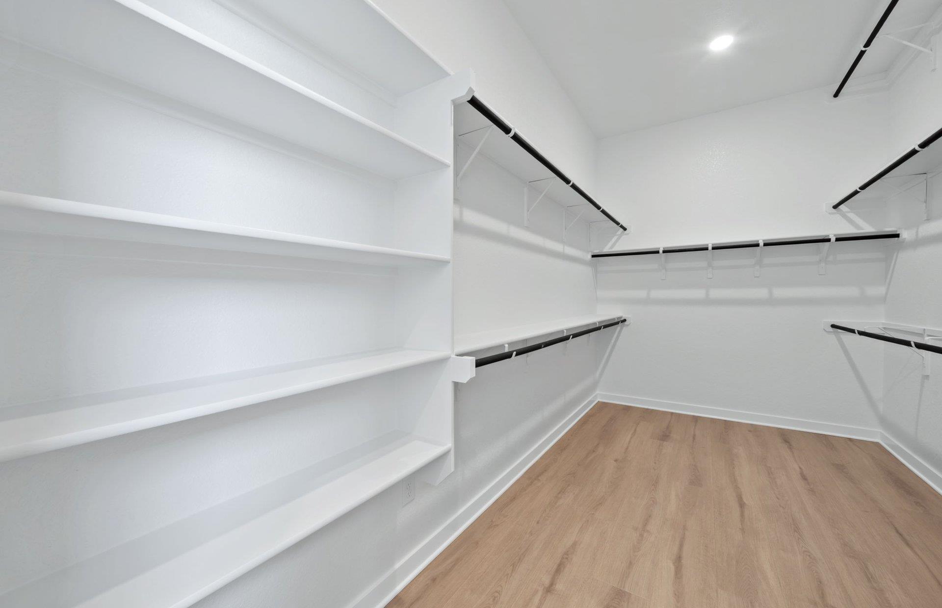 211 Blanco Flats Run, Kyle, TX 78640