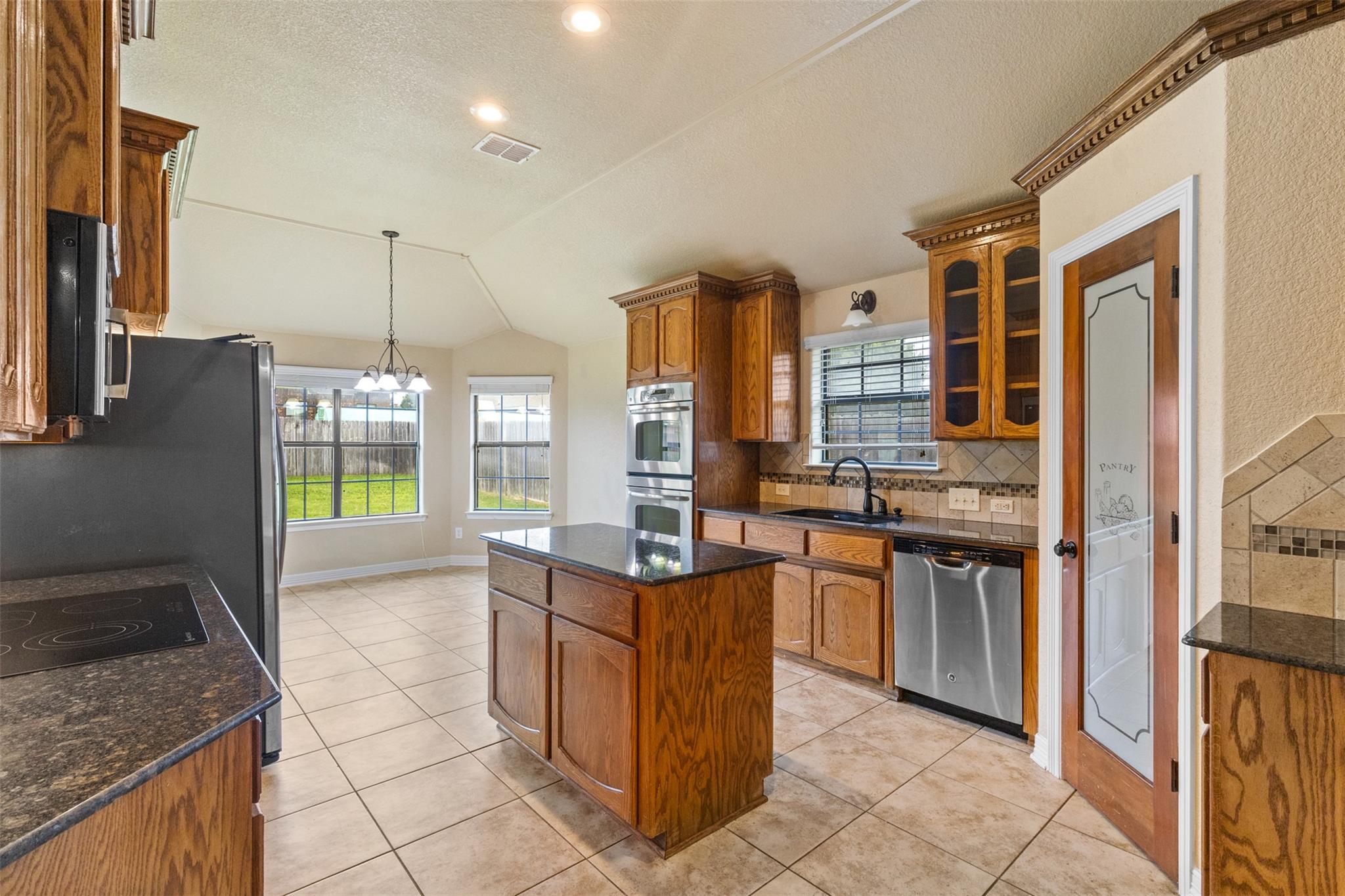 6105 Flat Slate Dr, Killeen, TX 76542