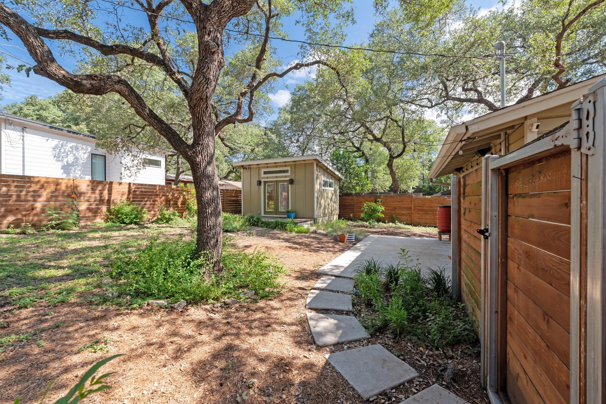 3014 Pin Oak Ct, Austin, TX 78704