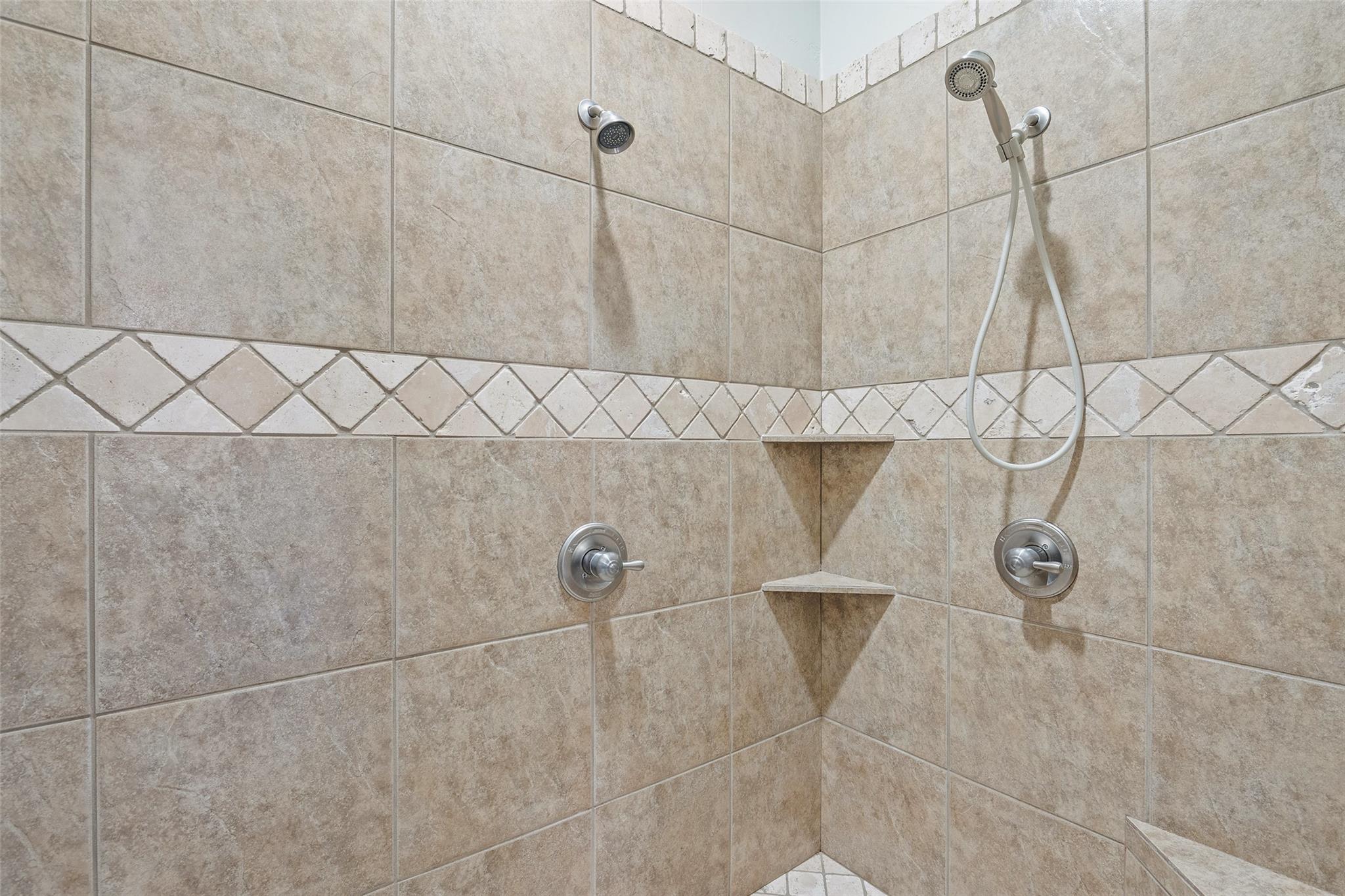 129 Hi Valley # B, Horseshoe Bay, TX 78657