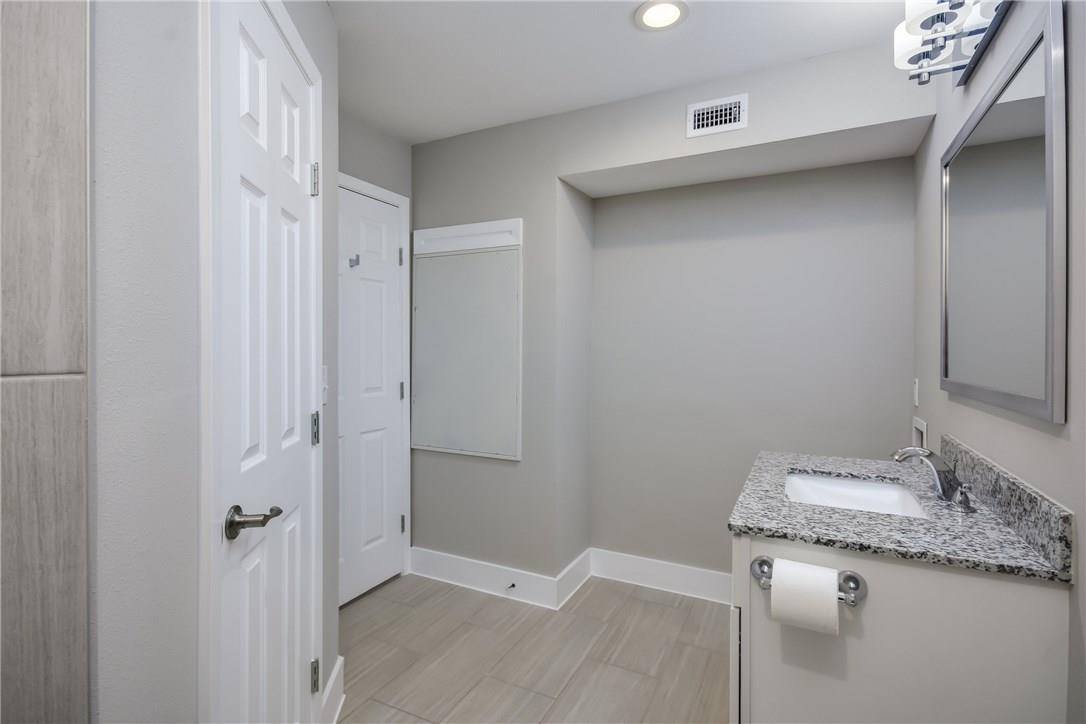 935 La Posada Dr # 142, Austin, TX 78752