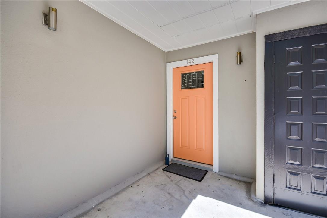 935 La Posada Dr # 142, Austin, TX 78752