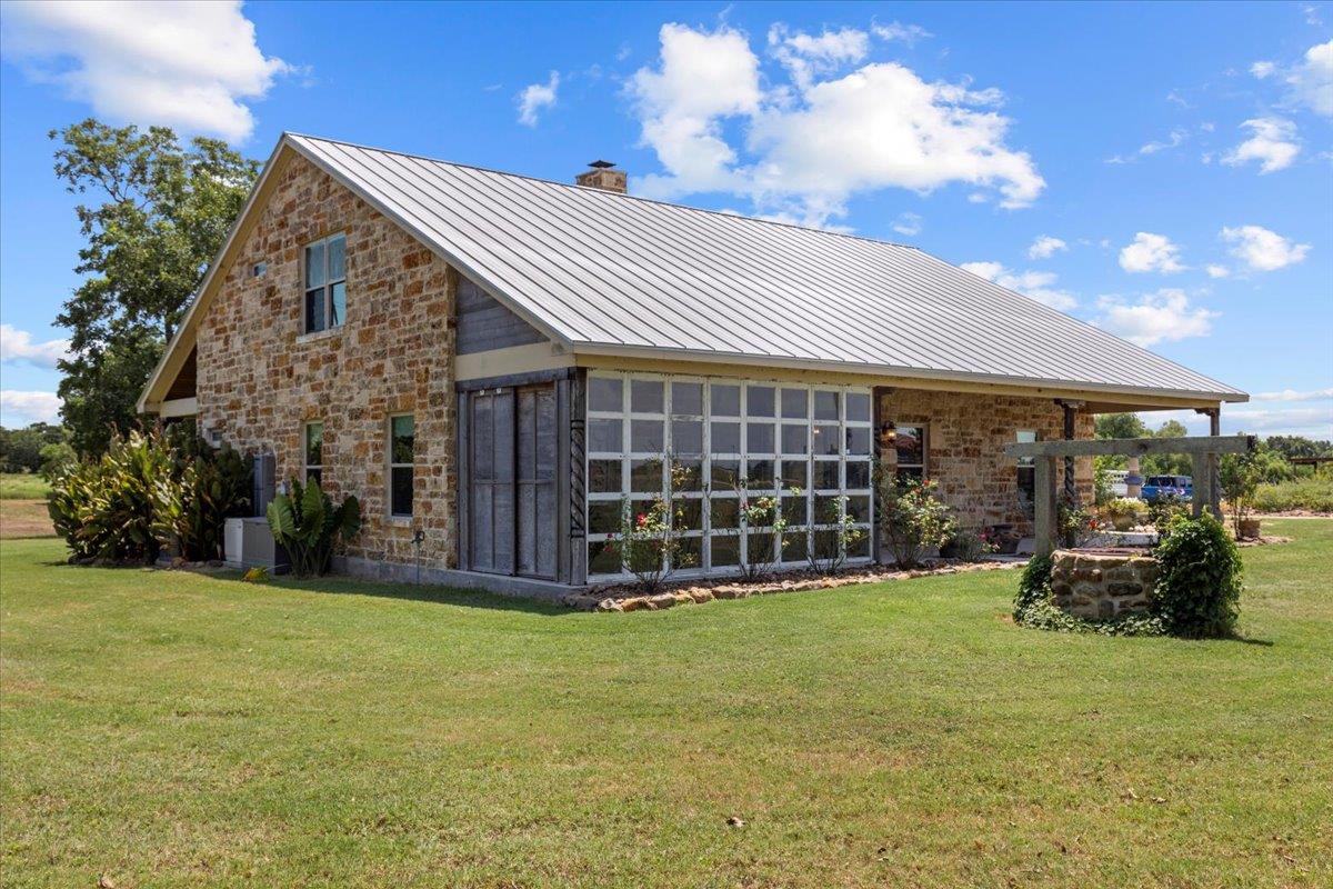 7835 Berger Rd, Schulenburg, TX 78956