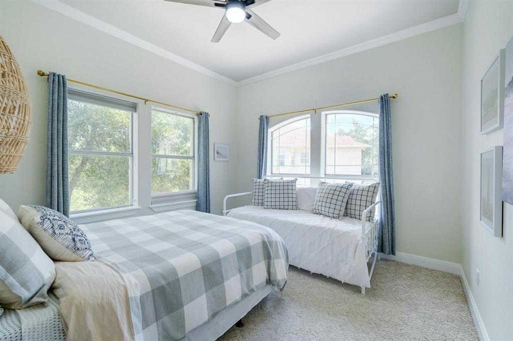17902 Crystal Cv, Jonestown, TX 78645