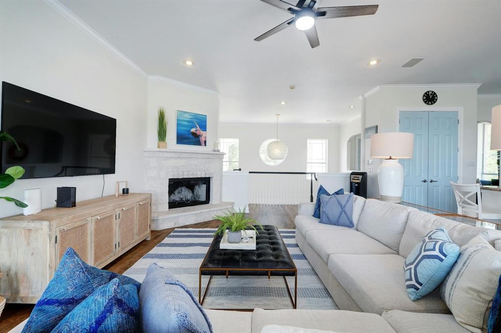 17902 Crystal Cv, Jonestown, TX 78645