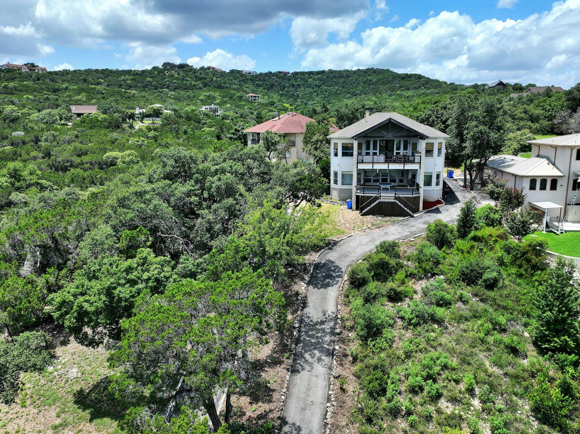17902 Crystal Cv, Jonestown, TX 78645