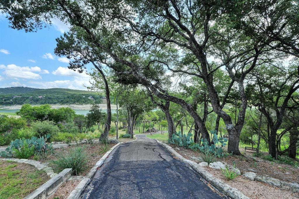 17902 Crystal Cv, Jonestown, TX 78645