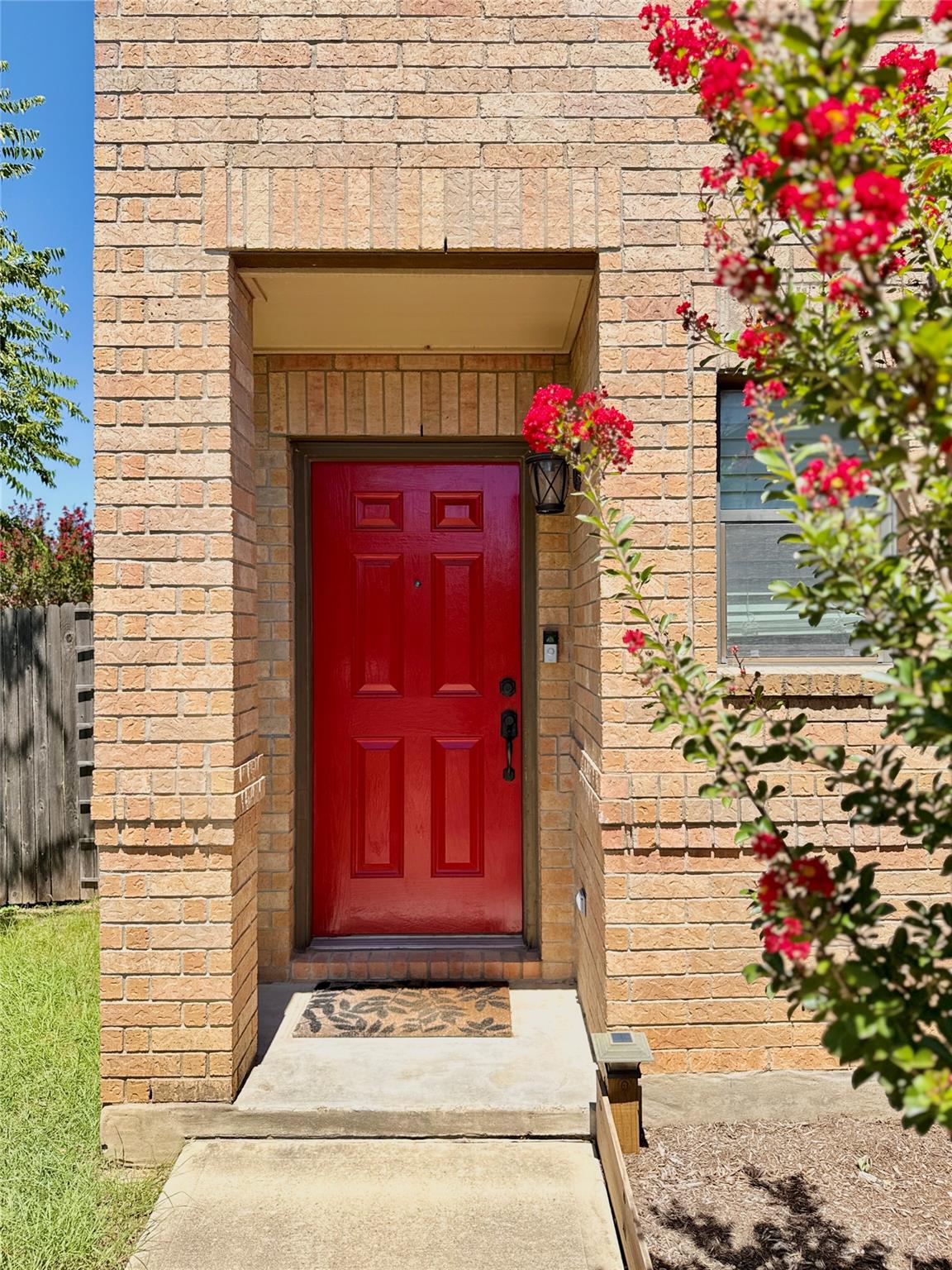 311 New Country Rd, Kyle, TX 78640