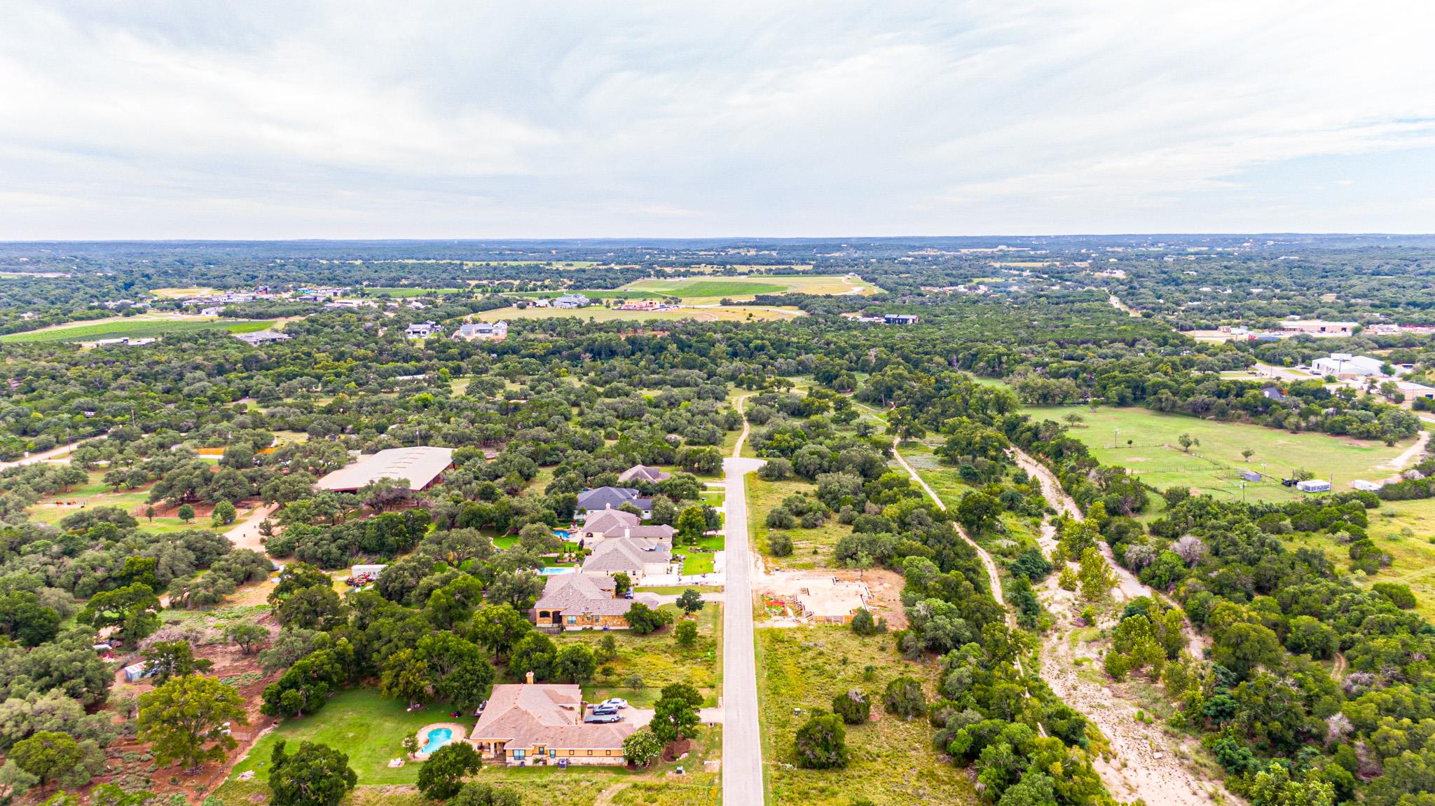 420 Onion Creek Ln, Driftwood, TX 78619