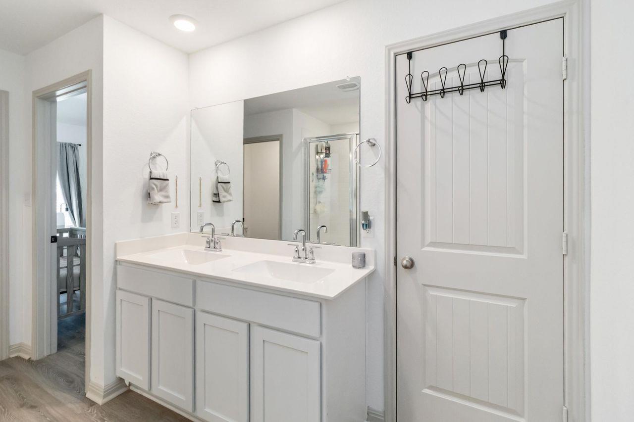 107 Aransas River Rd, Hutto, TX 78634