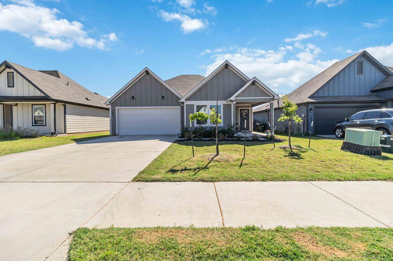 107 Aransas River Rd, Hutto, TX 78634